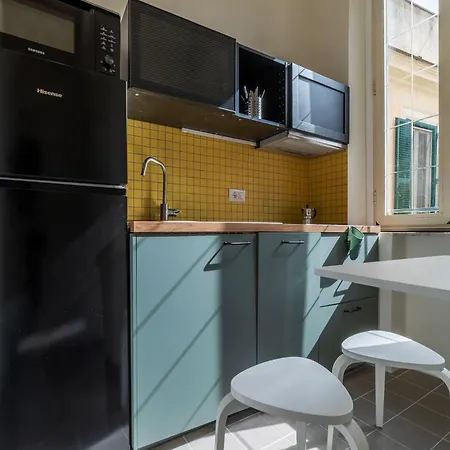 Apartment Guesthost - Colosseo & San Clemente